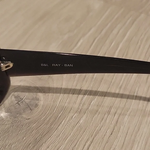 Rayban B&L Sidestreet W2639 black cateye sunglasses silver  display picture 2